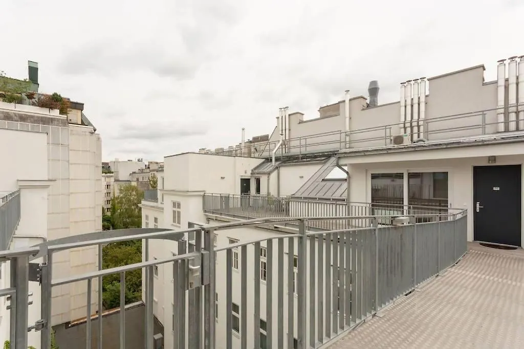 Amazing Terrace, Close To Viennas Biggest Shopping Street Apartment Vienna