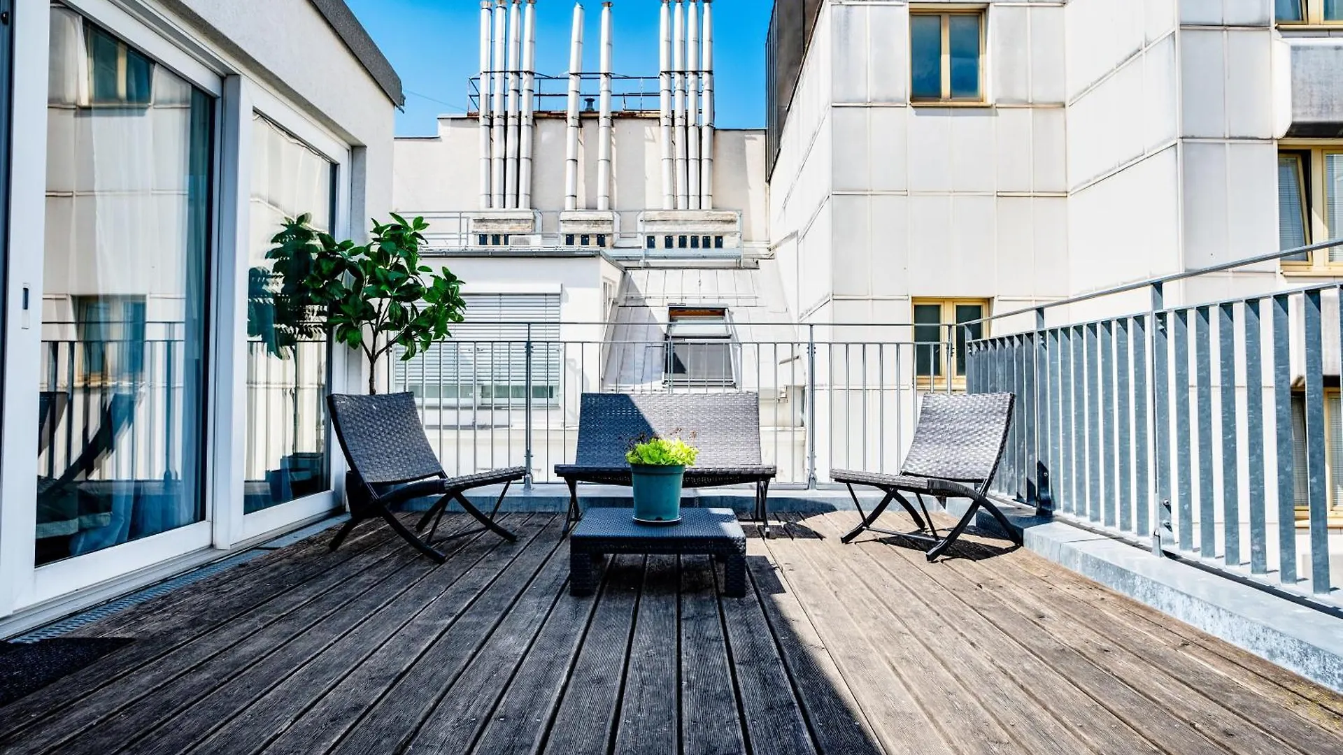 Apartment Panorama Rooftop Terrace I 3 Min To Mariahilferstrasse Wien Österreich