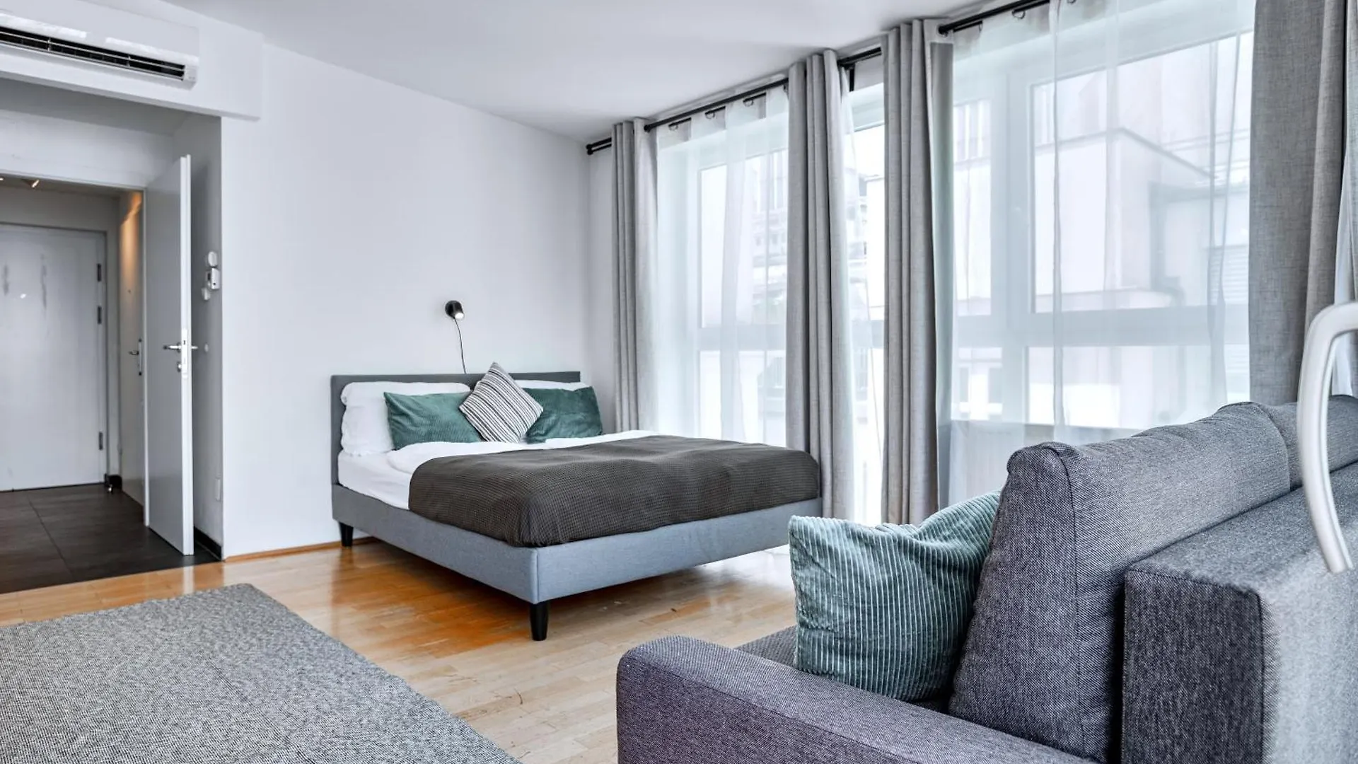 Apartment Panorama Rooftop Terrace I 3 Min To Mariahilferstrasse Wien